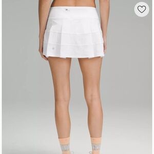 NWOT white lulu skirt